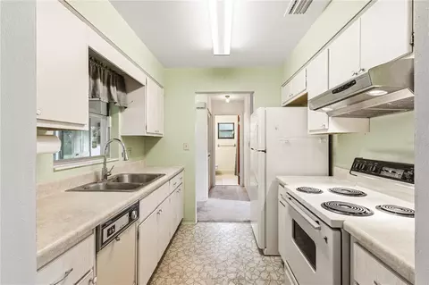 Kitchen - Undisclosed, Williston, FL 32696 photo 3 of 4