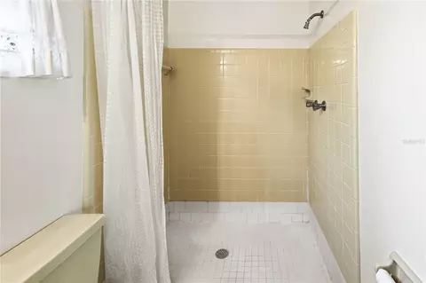 Bath - Undisclosed, Williston, FL 32696 photo 4 of 4