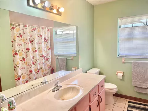 Bath - 16 Oak Pass Loop, Ocala, FL 34472 photo 2 of 5