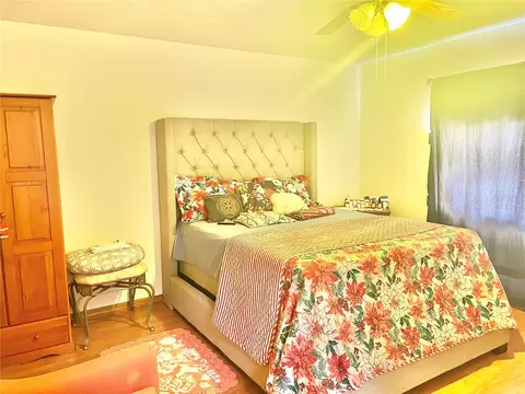 Bedroom - 16 Oak Pass Loop, Ocala, FL 34472 photo 4 of 4