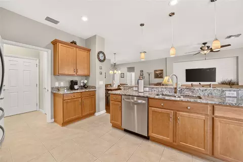 Kitchen - 9432 SW 66th Loop, Ocala, FL 34481 photo 6 of 6