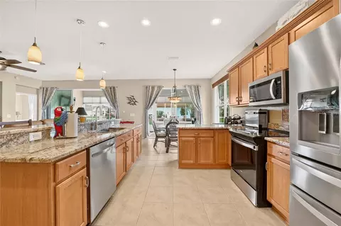 Kitchen - 9432 SW 66th Loop, Ocala, FL 34481 photo 4 of 6