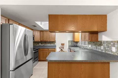 Kitchen - 11284 SW 79th Ave, Ocala, FL 34476 photo 1 of 5