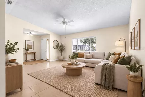 Living - 11284 SW 79th Ave, Ocala, FL 34476 photo 4 of 13