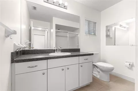Bath - 11284 SW 79th Ave, Ocala, FL 34476 photo 1 of 4