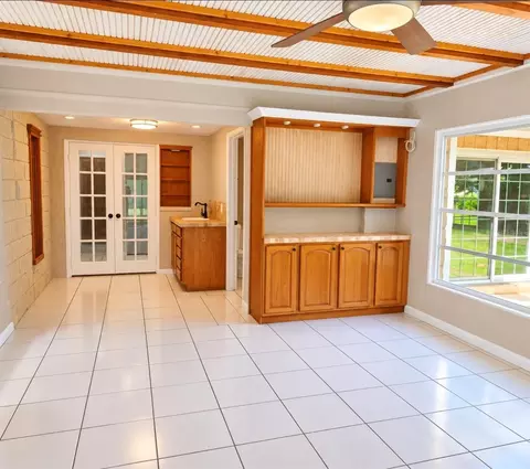 Living - 25 Emerald Ct, Ocala, FL 34472 photo 4 of 6