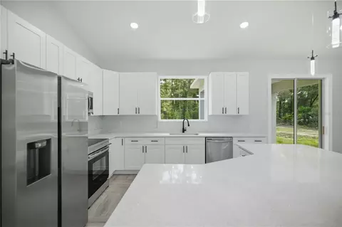 Kitchen - 15696 SW 40th Place Rd, Ocala, FL 34481 photo 2 of 2