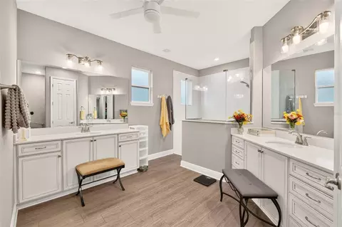 Bath - 8331 SW 97th Ave, Ocala, FL 34481 photo 2 of 11