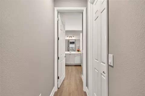 Entry Way - 8331 SW 97th Ave, Ocala, FL 34481 photo 2 of 9
