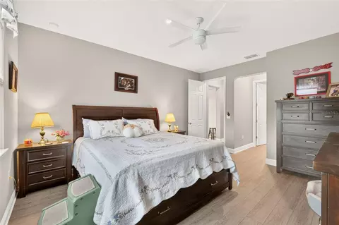 Bedroom - 8331 SW 97th Ave, Ocala, FL 34481 photo 7 of 9