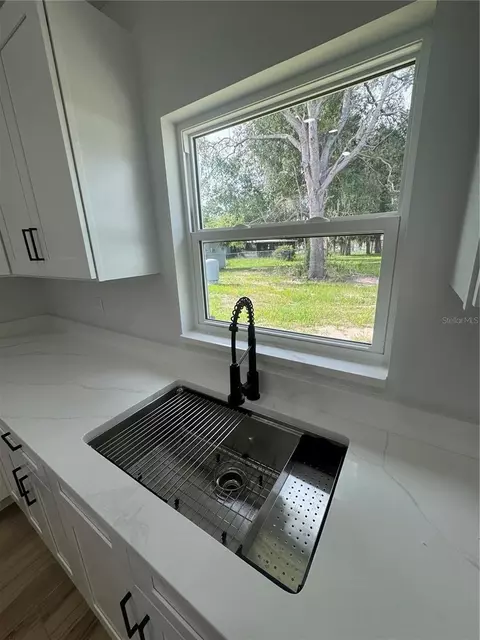 Kitchen - 7 Pine Trce, Ocala, FL 34472 photo 5 of 6