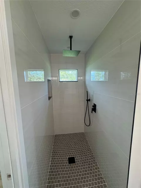 Bath - 7 Pine Trce, Ocala, FL 34472 photo 1 of 5