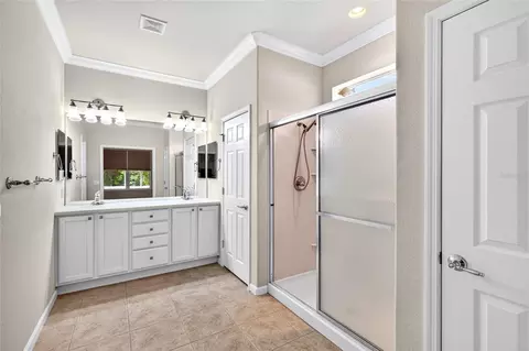 Bath - 9419 SW 66th Loop, Ocala, FL 34481 photo 1 of 2