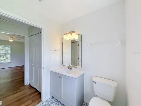 Bath - 7946 Juniper Rd, Ocala, FL 34480 photo 6 of 8