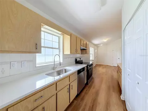 Kitchen - 7946 Juniper Rd, Ocala, FL 34480 photo 4 of 4