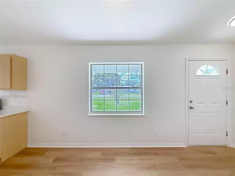 Living - 7946 Juniper Rd, Ocala, FL 34480 photo 1 of 10