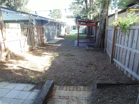 Exterior - 1007 NE 2nd St, Ocala, FL 34470 photo 3 of 23