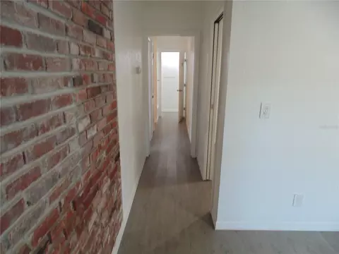 Entry Way - 1007 NE 2nd St, Ocala, FL 34470 photo 1 of 2