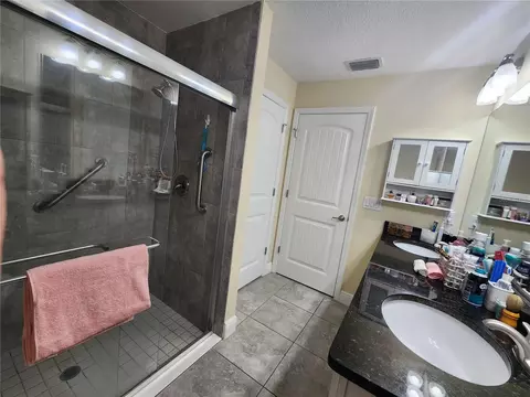 Bath - 24 Dogwood Drive Loop, Ocala, FL 34472 photo 2 of 3