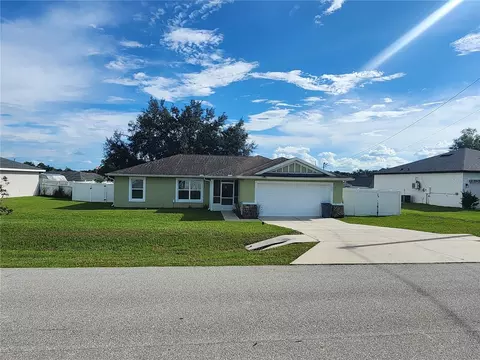Exterior - 24 Dogwood Drive Loop, Ocala, FL 34472 photo 1 of 13