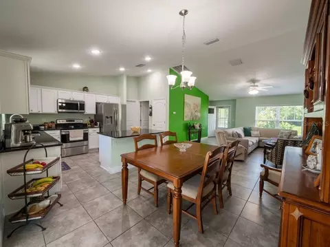 Dining - 24 Dogwood Drive Loop, Ocala, FL 34472 photo 2 of 4