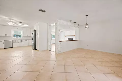 Living - 3807 SE 8th St, Ocala, FL 34471 photo 3 of 5