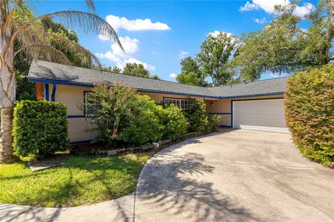 Exterior - 2130 NE 10th St, Ocala, FL 34470 photo 1 of 7