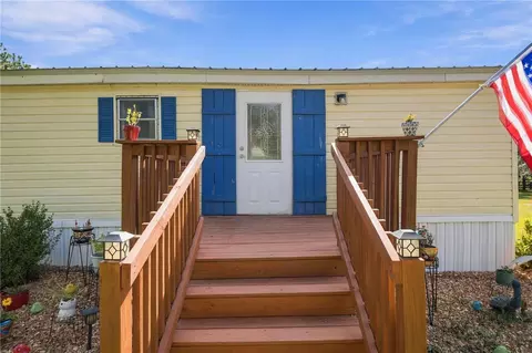 Exterior - 971 NE 134th Ct, Williston, FL 32696 photo 1 of 3