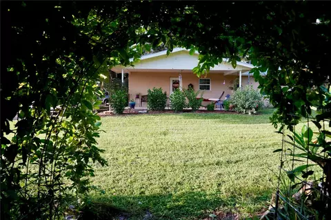 Exterior - 11690 NW 160th St, Reddick, FL 32686 photo 2 of 22