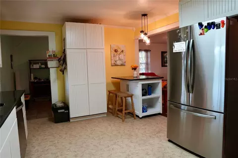 Kitchen - 11690 NW 160th St, Reddick, FL 32686 photo 2 of 5