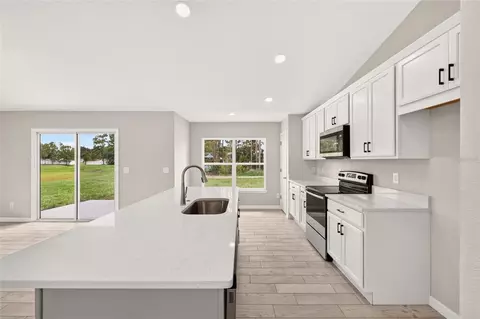 Kitchen - 7166 Hemlock Rd, Ocala, FL 34472 photo 4 of 4