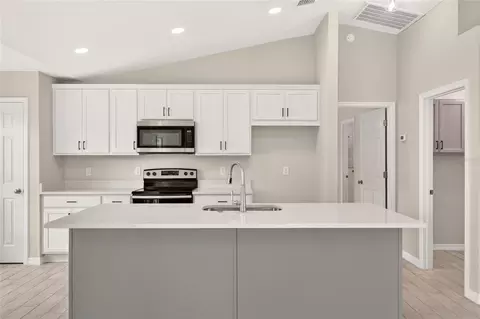 Kitchen - 7166 Hemlock Rd, Ocala, FL 34472 photo 1 of 4