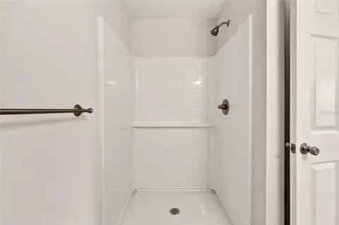Bath - 85 Olive Rd, Ocala, FL 34472 photo 2 of 3