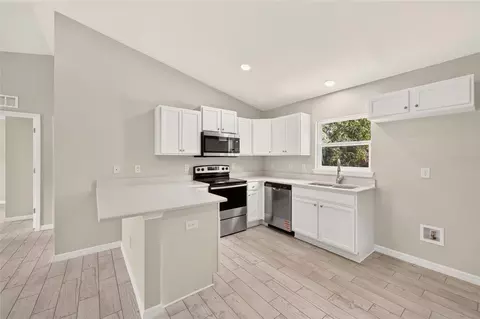 Kitchen - 85 Olive Rd, Ocala, FL 34472 photo 2 of 2