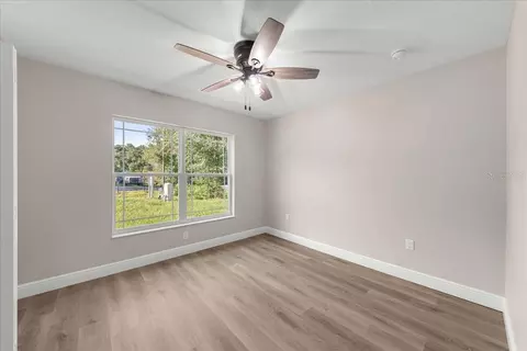 Bedroom - 15631 NE 14th Pl, Williston, FL 32696 photo 5 of 8