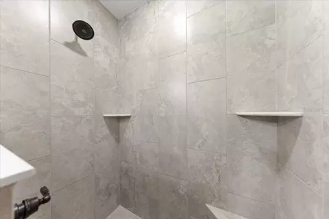 Bath - 1570 NE 152nd Ct, Williston, FL 32696 photo 2 of 3