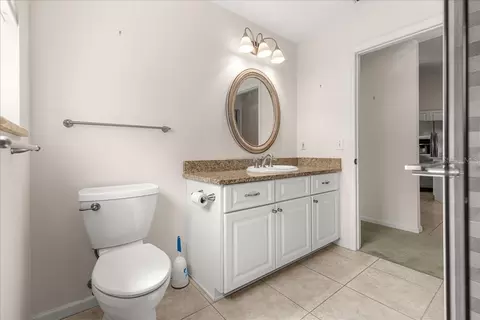 Bath - 2003 NW 50th Cir, Ocala, FL 34482 photo 5 of 6