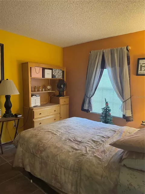 Bedroom - 306 Oak Lane Pass, Ocala, FL 34472 photo 2 of 4