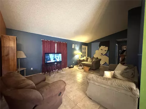Living - 306 Oak Lane Pass, Ocala, FL 34472 photo 2 of 2
