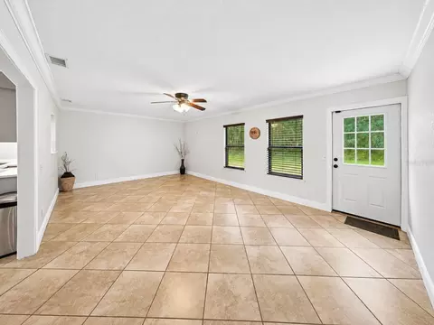 Living - 2020 SE 73rd St, Ocala, FL 34480 photo 4 of 5