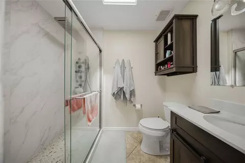 Bath - 5066 SE 24th Pl, Ocala, FL 34480 photo 3 of 4