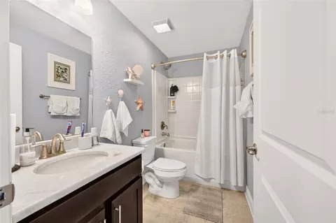 Bath - 6943 SE 11th Pl, Ocala, FL 34472 photo 1 of 8