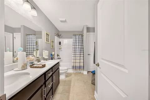 Bath - 6943 SE 11th Pl, Ocala, FL 34472 photo 3 of 8