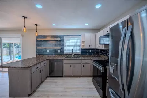 Kitchen - 3609 SE 33rd Ct, Ocala, FL 34471 photo 3 of 5
