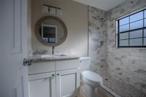 Bath - 3609 SE 33rd Ct, Ocala, FL 34471 photo 2 of 3
