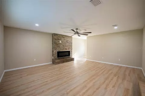 Living - 3609 SE 33rd Ct, Ocala, FL 34471 photo 5 of 8