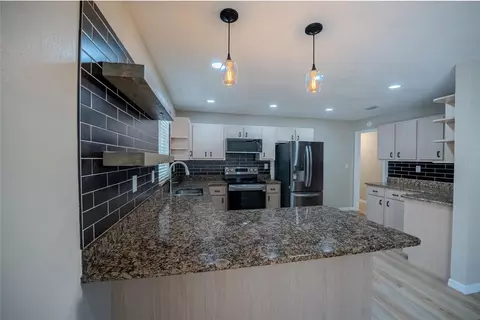 Kitchen - 3609 SE 33rd Ct, Ocala, FL 34471 photo 2 of 5
