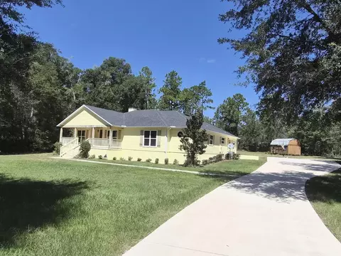 Exterior - 18216 SW 68th Loop, Dunnellon, FL 34432 photo 1 of 7