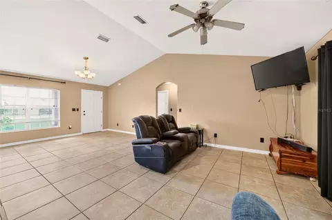 Living - 18 Pine Course Loop, Ocala, FL 34472 photo 2 of 11