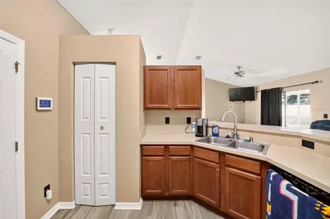 Kitchen - 18 Pine Course Loop, Ocala, FL 34472 photo 3 of 6